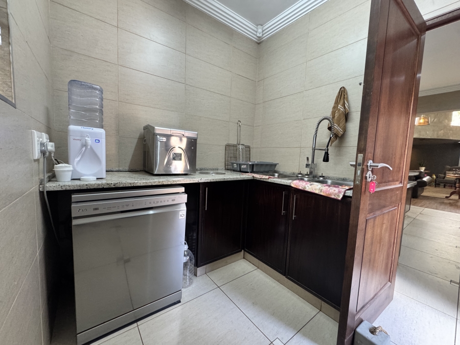 4 Bedroom Property for Sale in Wilkoppies North West